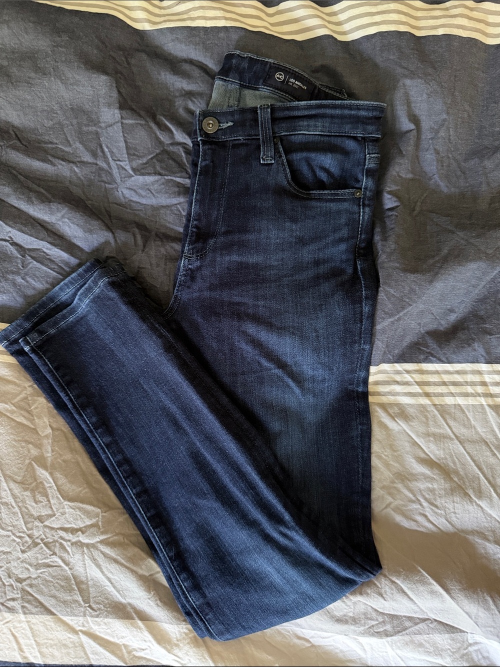 AG Adriano Goldschmied Women’s Prima Ankle/Cigarette Leg, Dark Blue, size 26